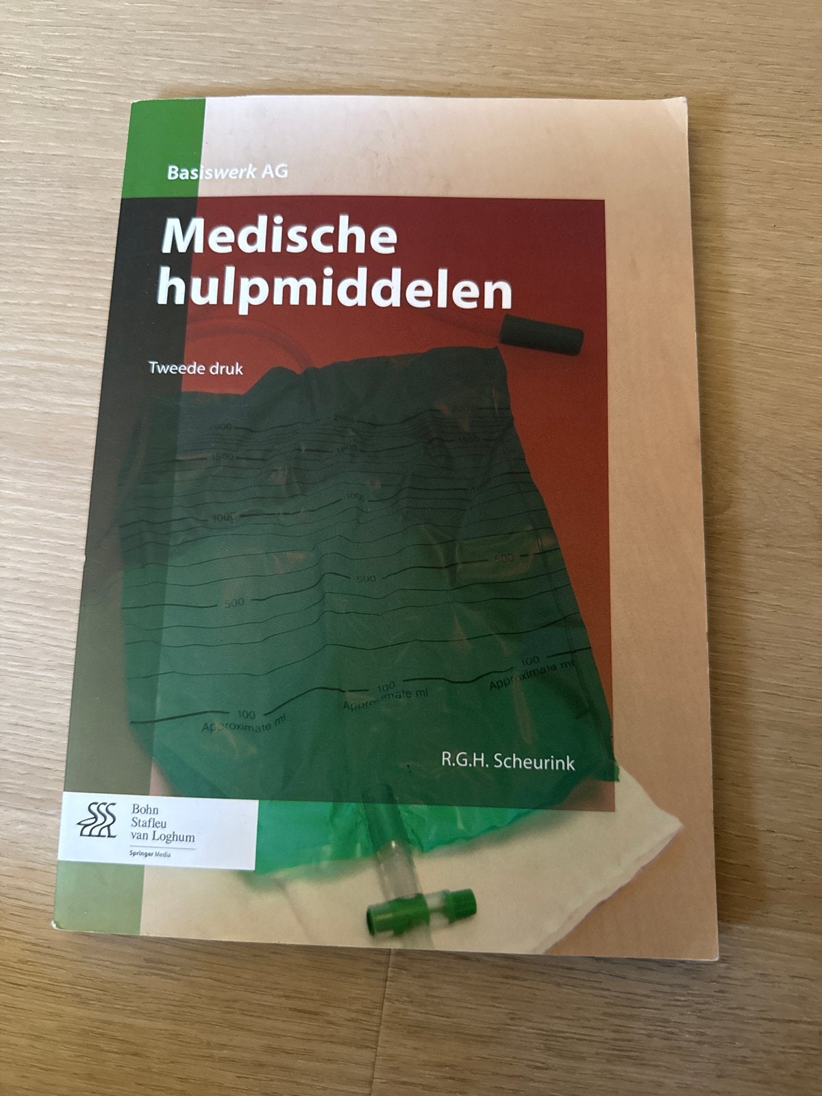 Medische hulpmiddelen - Tweede druk - R.G.H. Scheurink, Ophalen of Verzenden, Gamma, Zo goed als nieuw, MBO