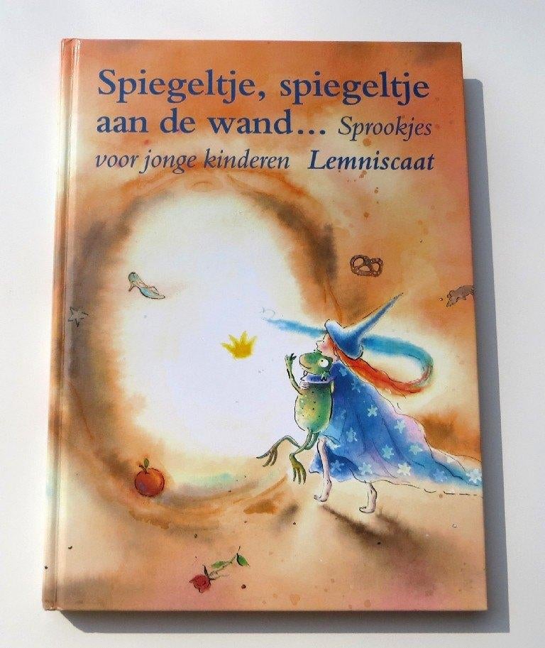 Lemniscaat 2643: Spiegeltje, Spiegeltje aan de wand 3+/8+, Boeken, Sprookjes en Fabels, Ophalen of Verzenden, Zo goed als nieuw