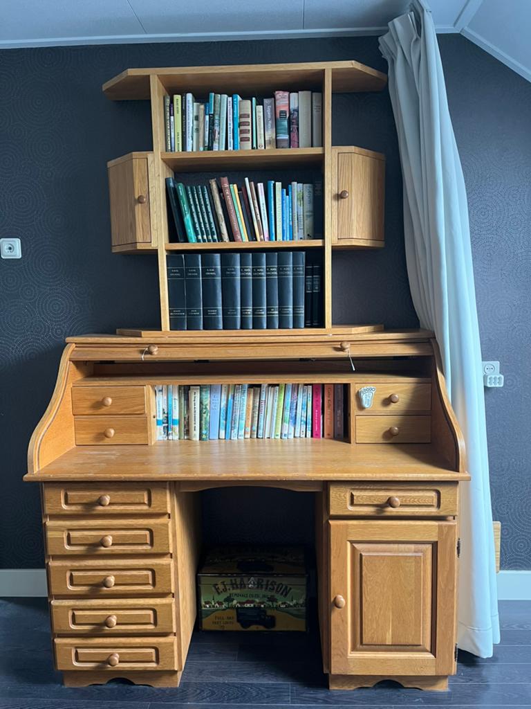 Massief houten bureau, Ophalen, Gebruikt