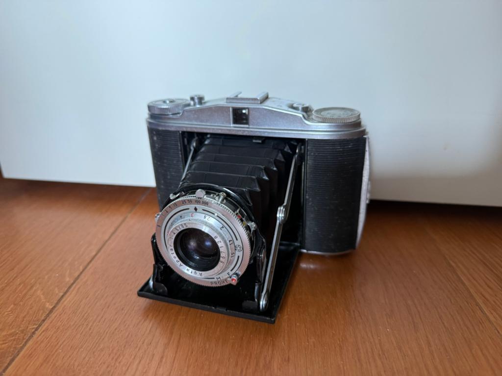 Antieke Agfa Isolette II camera met handleiding, Audio, Tv en Foto, Fotocamera's Analoog, Ophalen, Gebruikt, Compact, Overige Merken