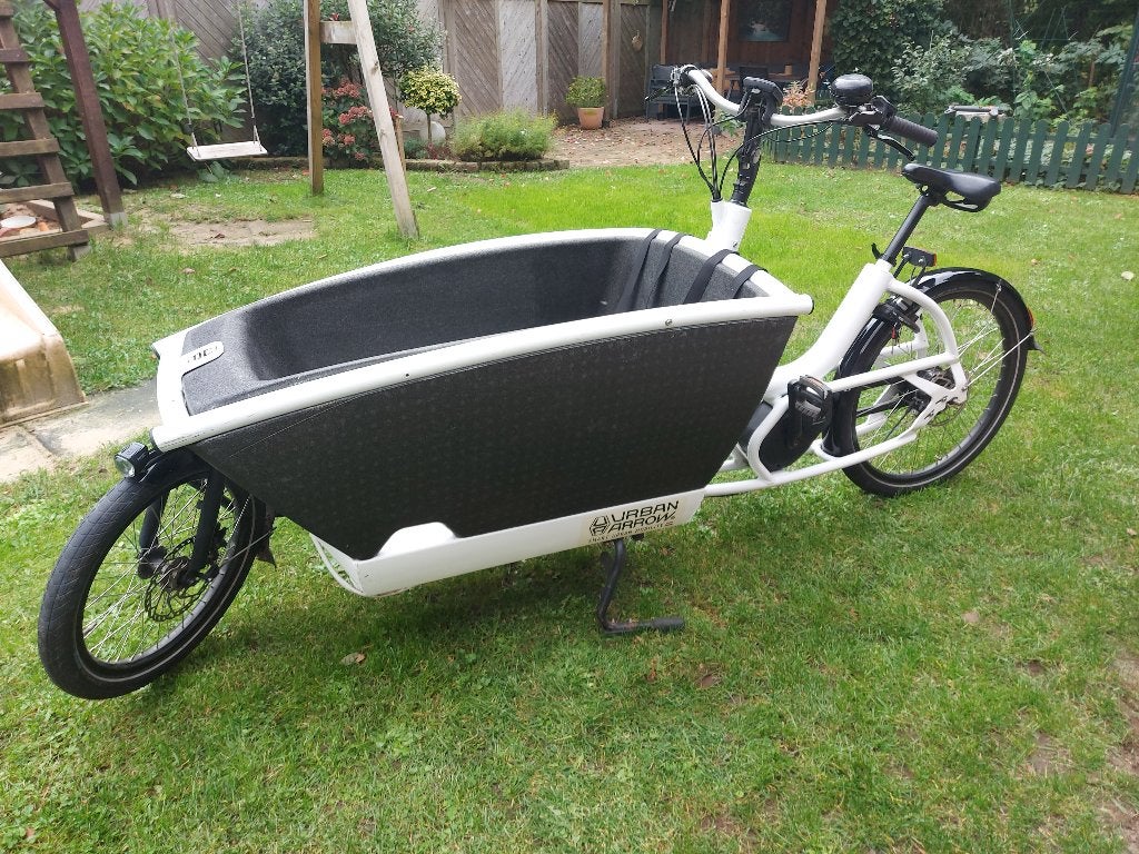 Urban Arrow bakfiets incl. regenhoes, Zo goed als nieuw, 2 kinderen, Elektrisch, Schijfrem