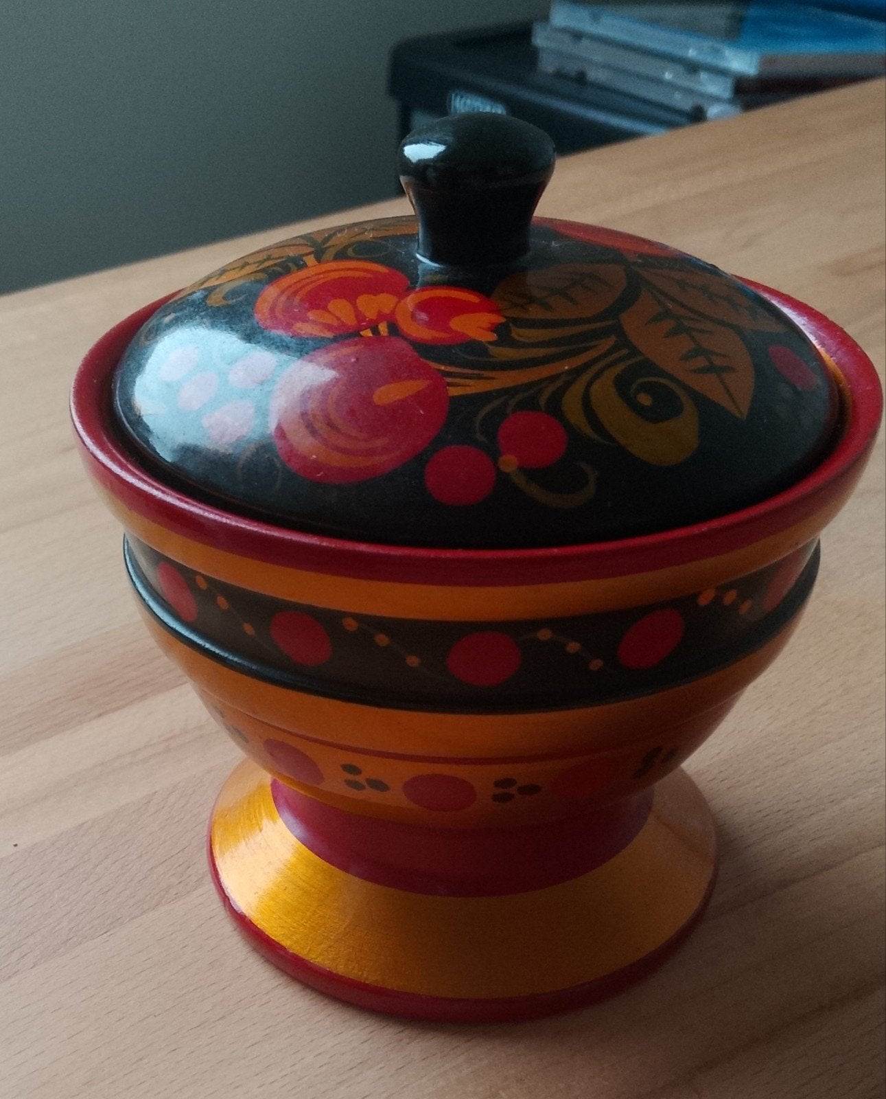Vintage Russische Houten Kom met Deksel - Handgeschilderd, Antiek en Kunst, Ophalen of Verzenden