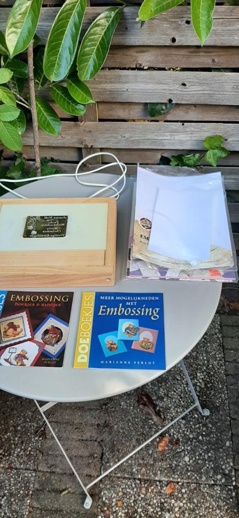 Embossing set met boeken en materialen, Ophalen of Verzenden