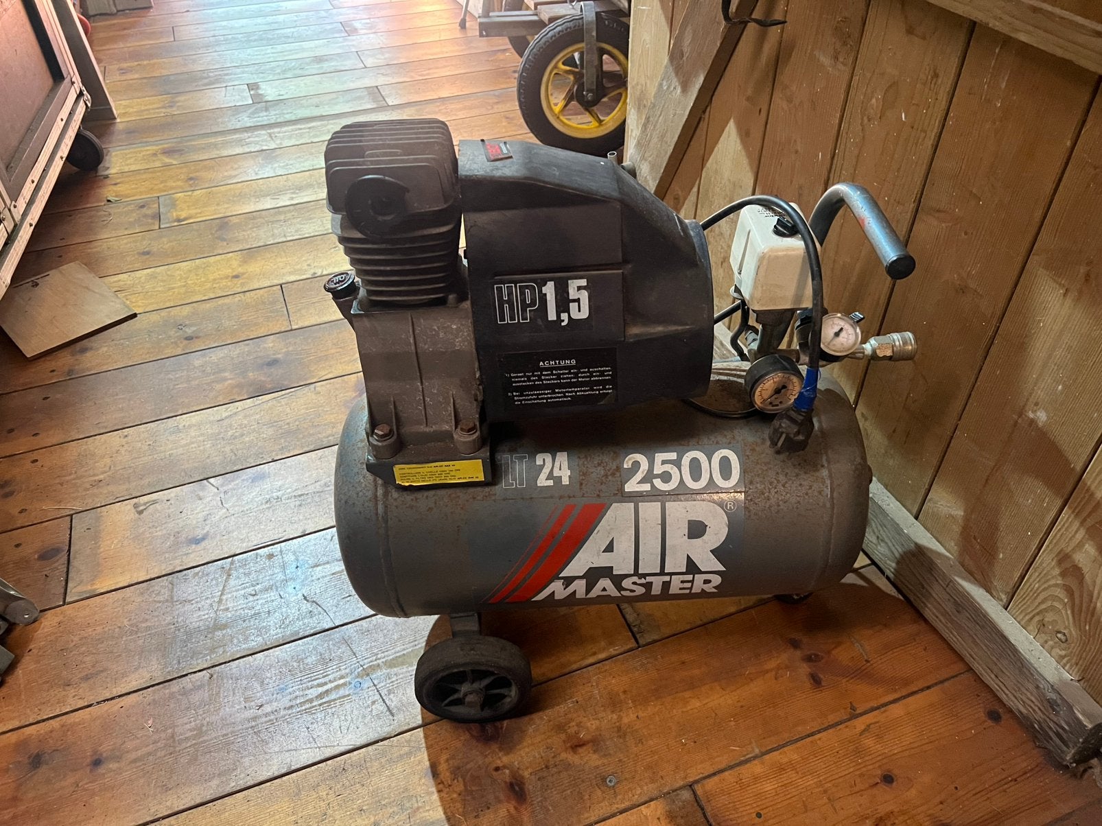 Compressor, 100 liter of meer, Ophalen, Gebruikt, Minder dan 200 liter/min