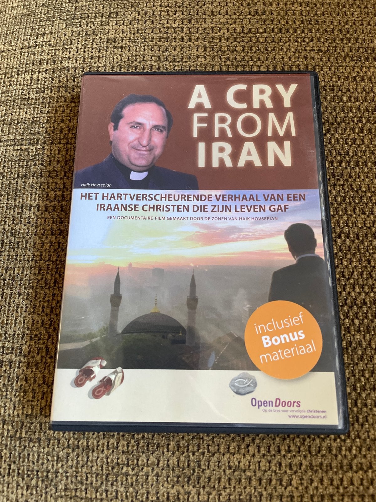 A Cry From Iran - dvd, Oorlog of Misdaad, Nederlands, Ophalen of Verzenden, Zo goed als nieuw