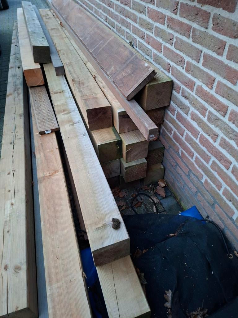 Palen 14x14 cm glad geschaafd gewolmaniseerd luxe . duurzaam, Tuin en Terras, Palen, Balken en Planken, Ophalen, Nieuw, 250 cm of meer