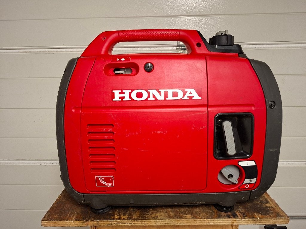 honda eu 22i inverter aggregaat/generator, Benzine, Ophalen of Verzenden, Zo goed als nieuw, Geluidgedempt