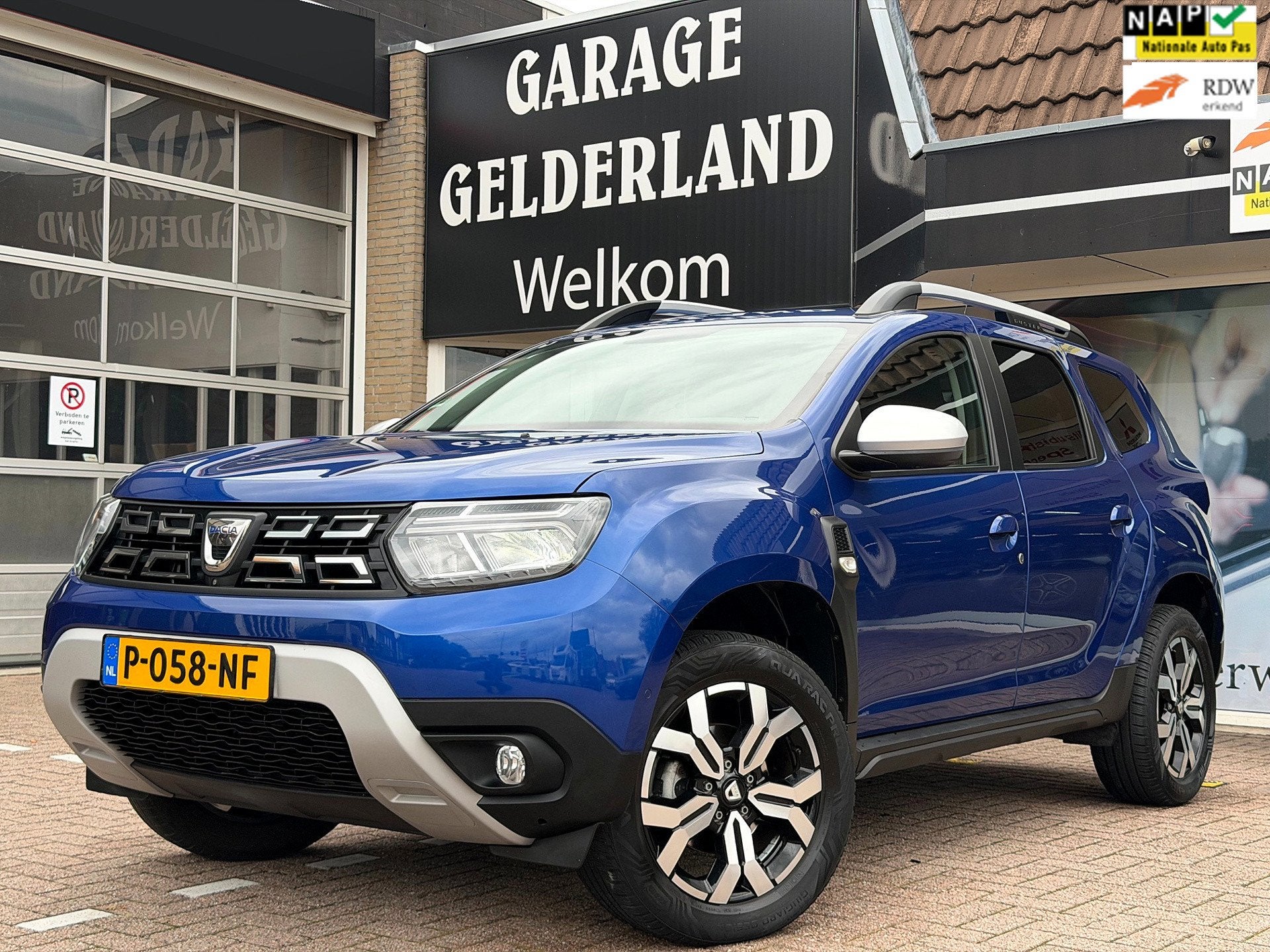 Dacia Duster TCe Bi-Fuel Prestige | TREKHAAK | APPLE/ANDROID, Auto's, Voorwielaandrijving, Dealer onderhouden, Gebruikt, Duster