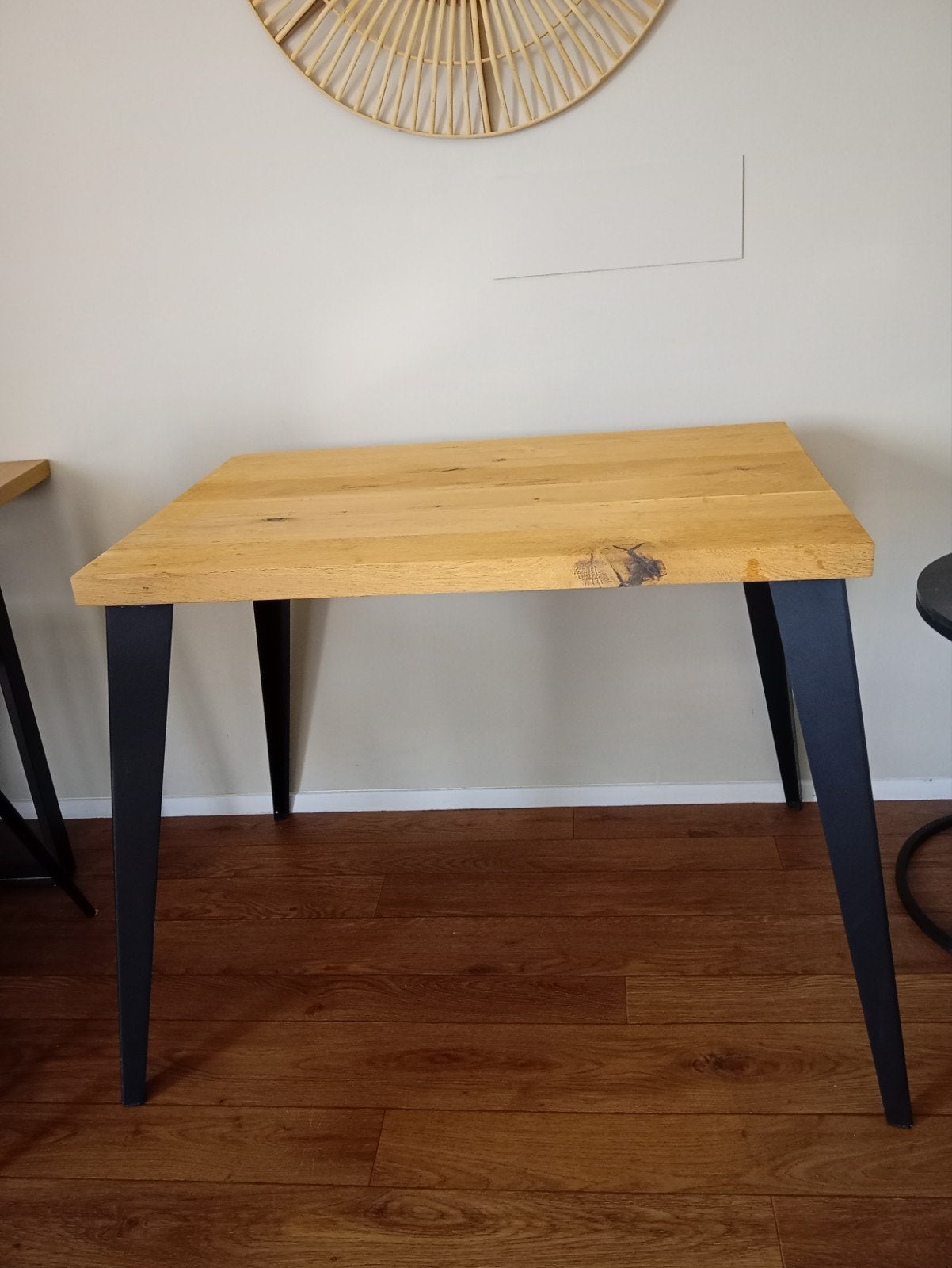 Eikenhouten tafel met metalen poten, Ophalen, 100 tot 150 cm, 50 tot 100 cm, Zo goed als nieuw