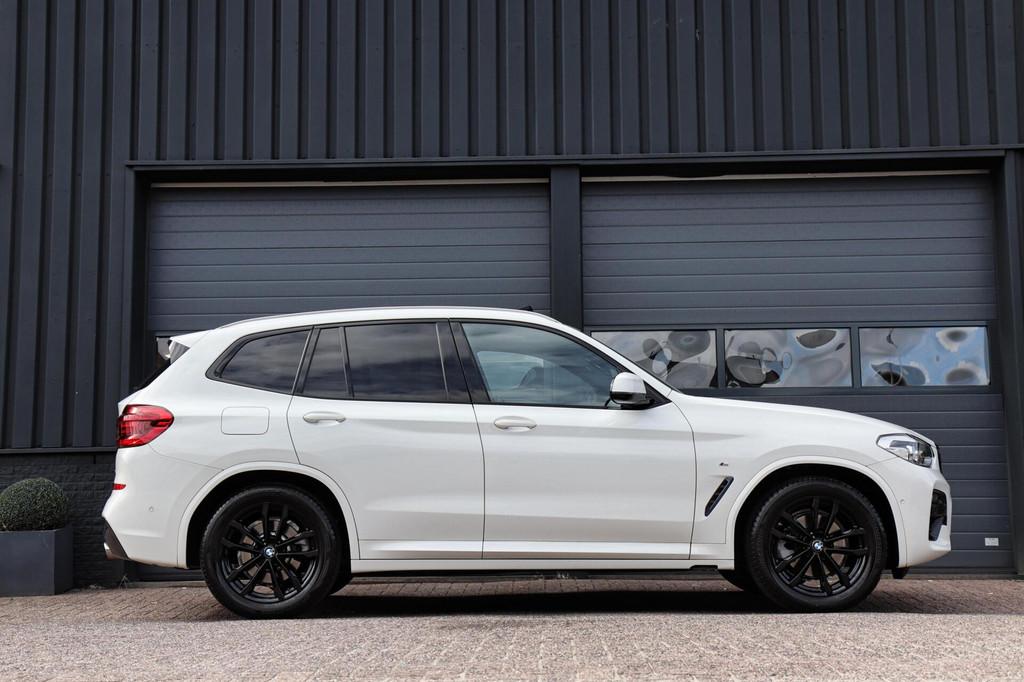BMW X3 xDrive20i M-Sport M-Pakket /PANODAK/ACC/CAMERA/CARPLA, Automaat, 1998 cc, Gebruikt, Huisgarantie