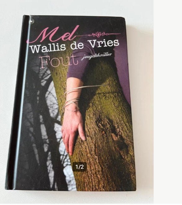 Fout - Mel Wallis de Vries, Ophalen of Verzenden, Zo goed als nieuw