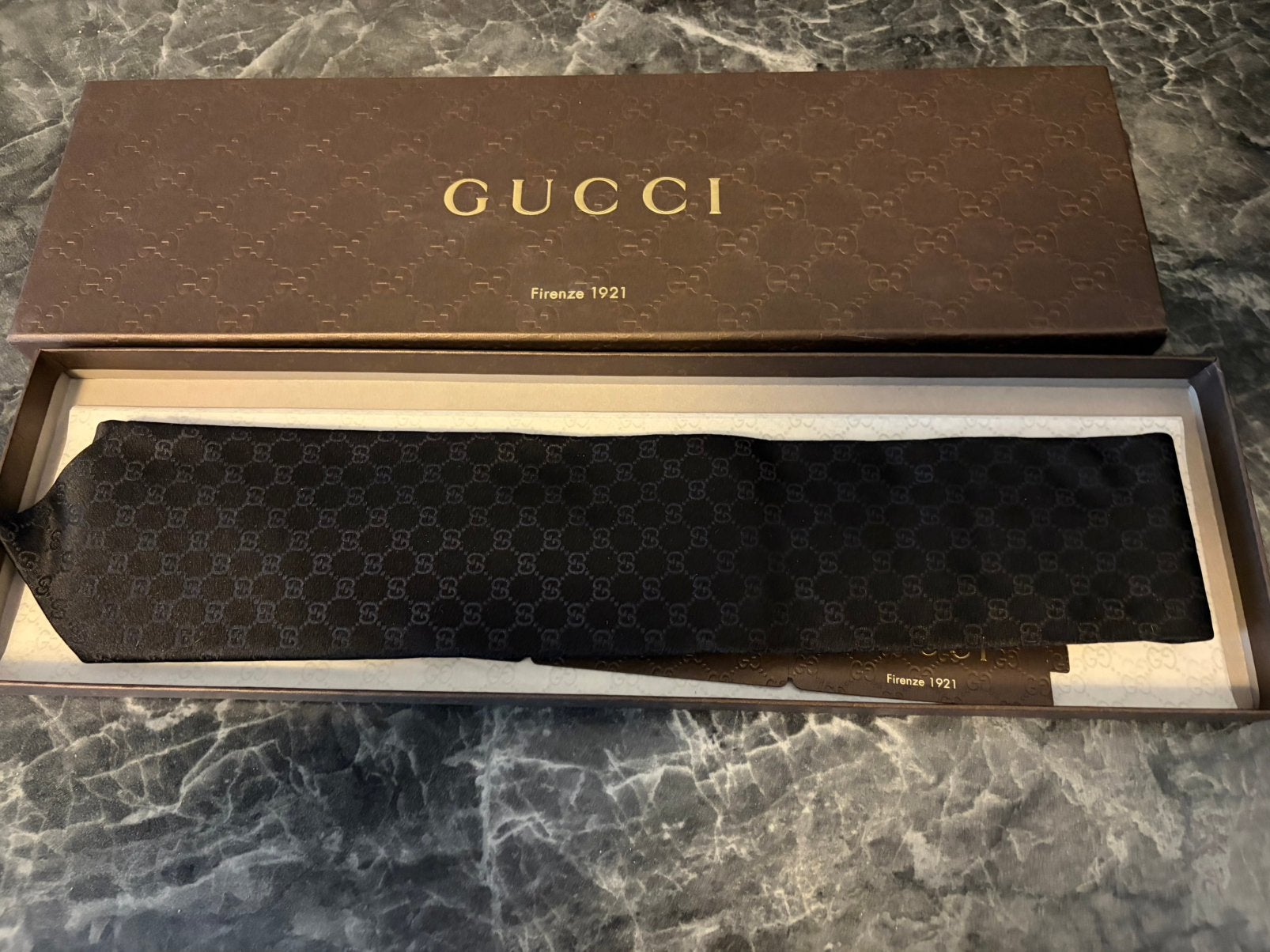 Gucci stropdas 100% origineel zwart, Ophalen, Zo goed als nieuw, Zwart