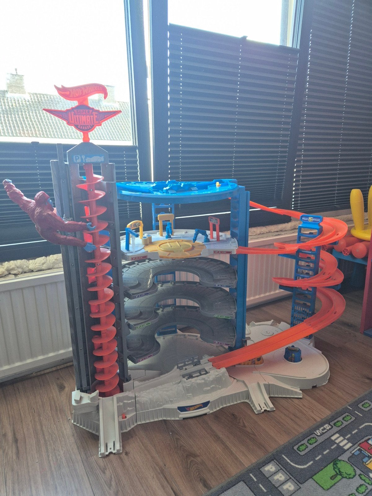 Hot Wheels Ultimate Garage met vliegtuig, Ophalen, Gebruikt