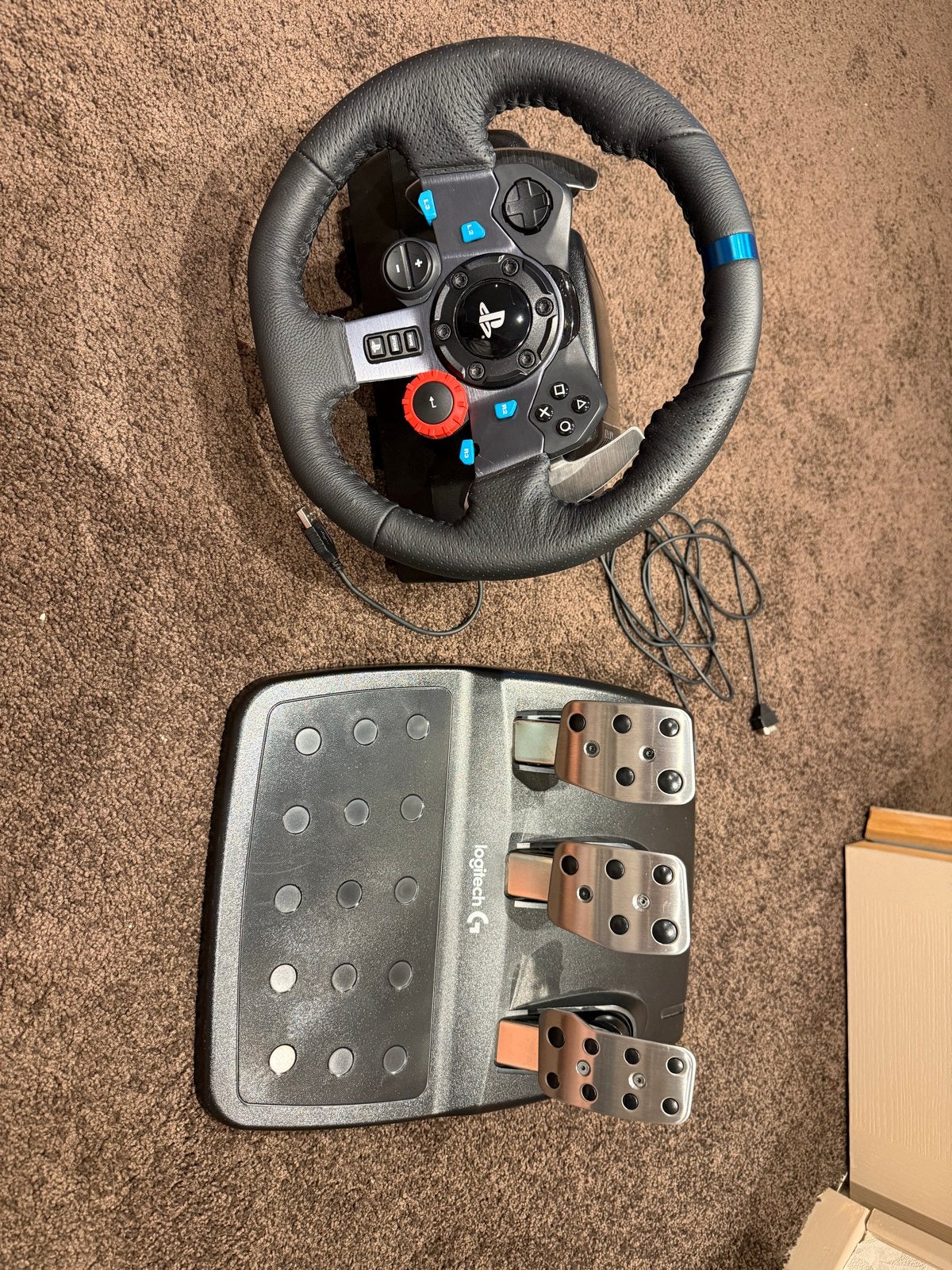 Logitech G29 Driving Force Racing Wheel + Pedalen, Spelcomputers en Games, Ophalen, Overige merken, Zo goed als nieuw