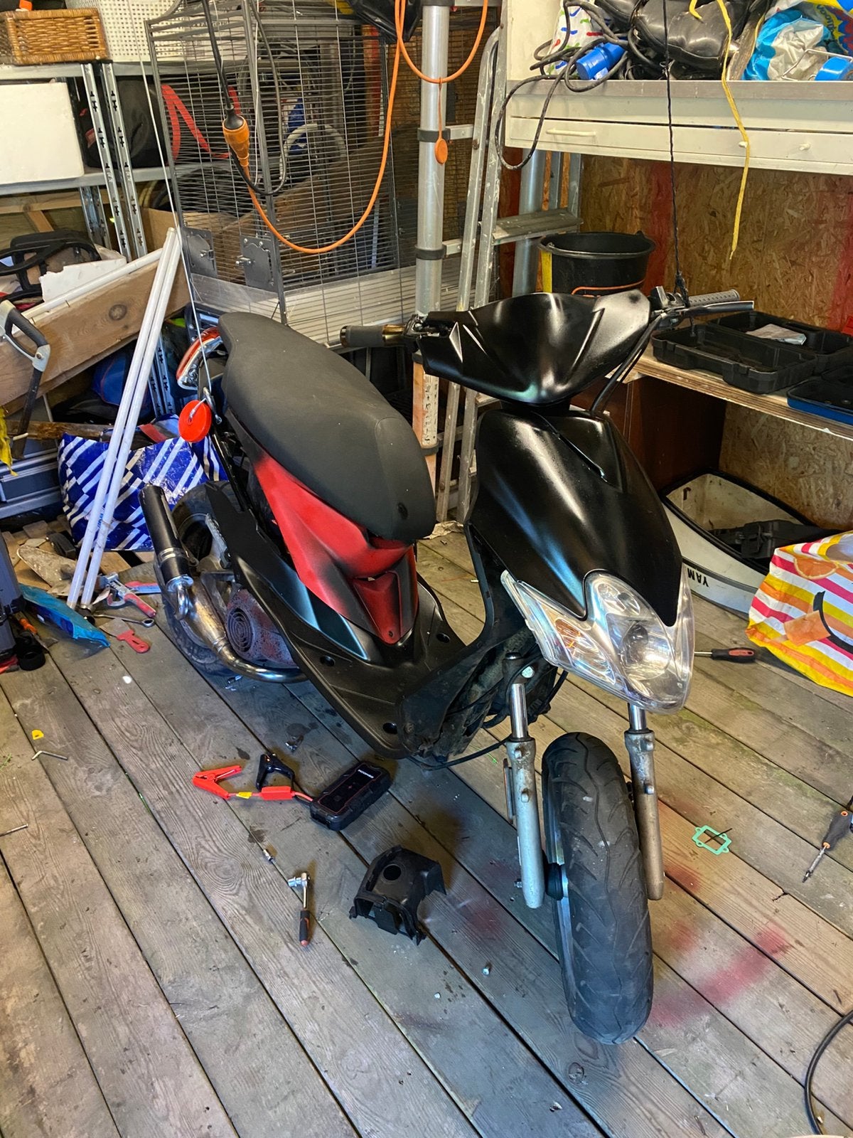 Yamaha jog r 70cc project zonder 123, Fietsen en Brommers, Ophalen of Verzenden, Zo goed als nieuw, Yamaha