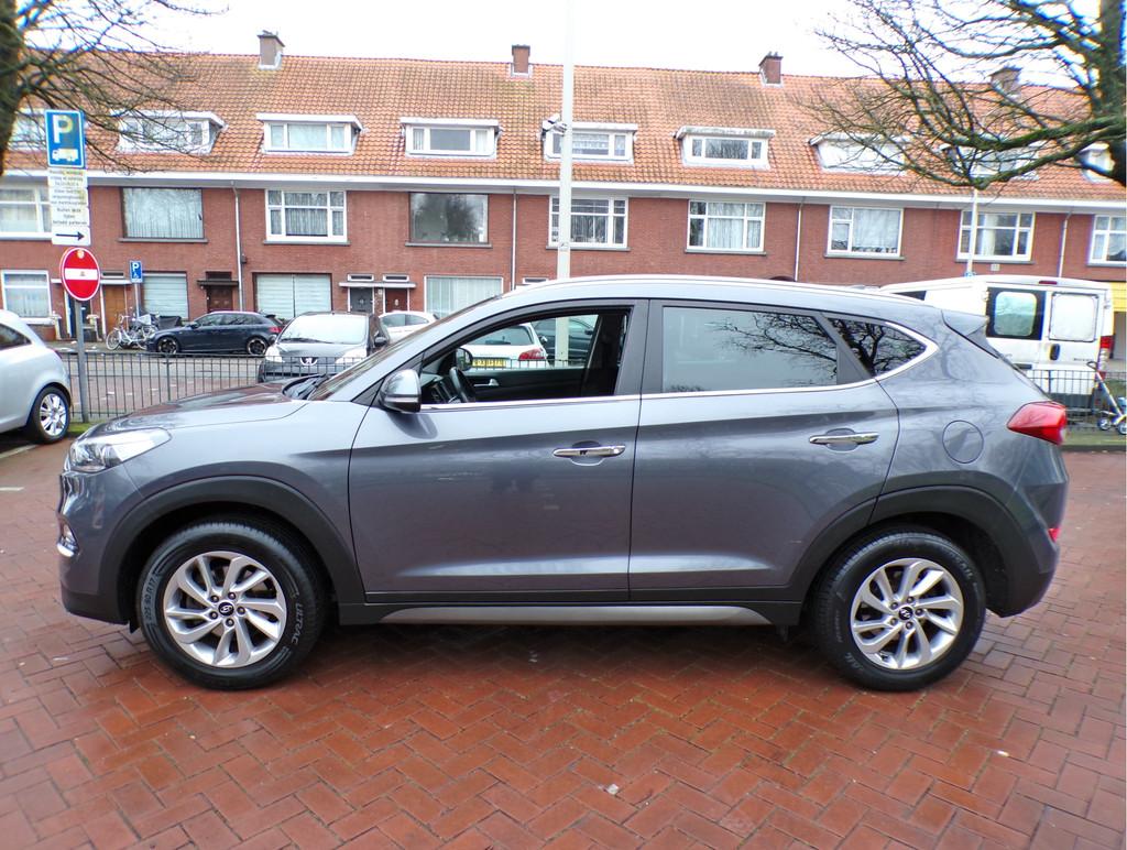 Hyundai Tucson 1.6 GDi Comfort NAVI TEL CRUISECONT TREKHAAK, Auto's, Hyundai, Voorwielaandrijving, Gebruikt, 4 cilinders, Lichtsensor