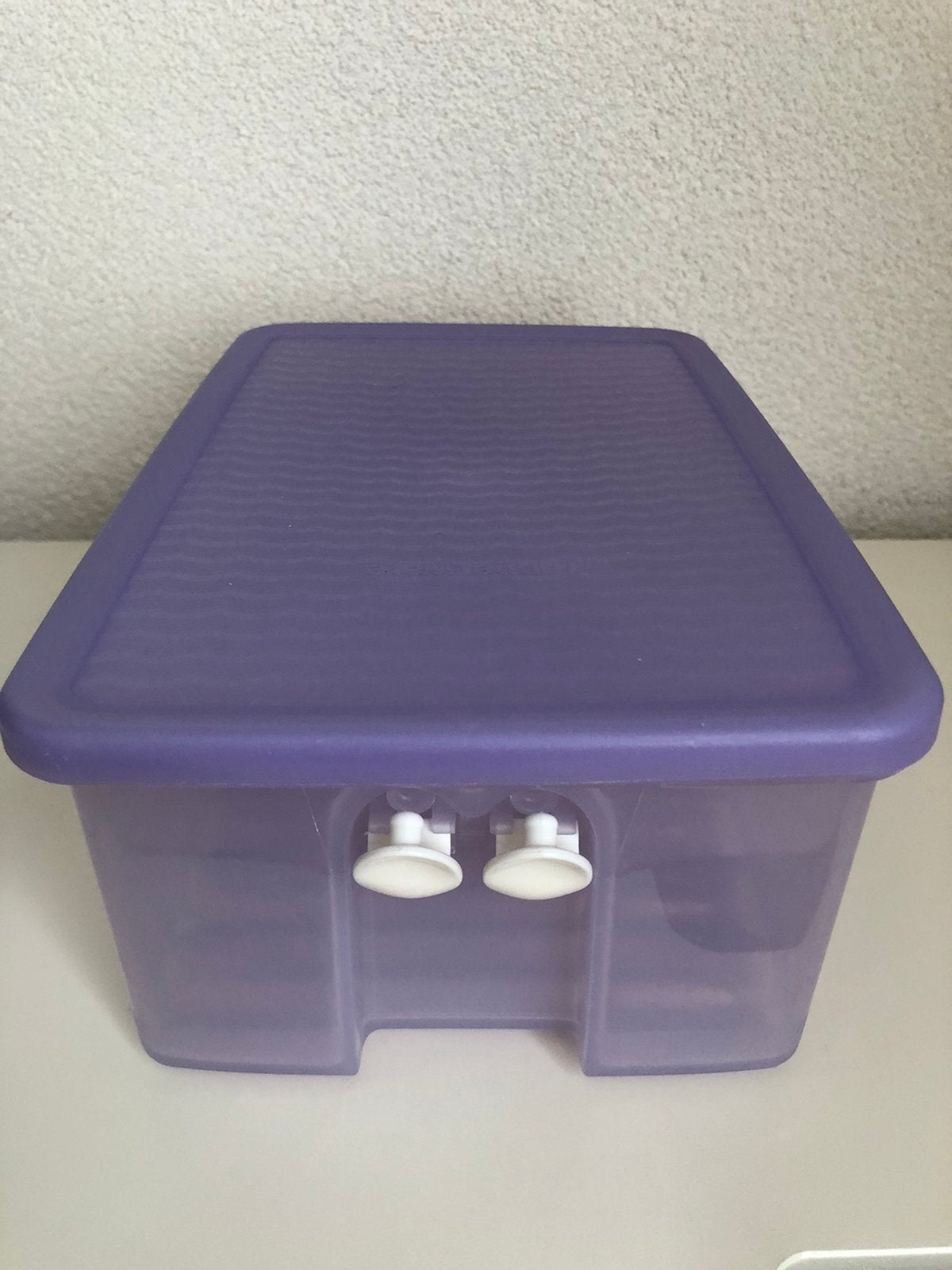 Tupperware fridgesmart 1,6 liter lila bewaardoos - vintage, Gebruikt, Bewaardoos, Paars, Ophalen of Verzenden