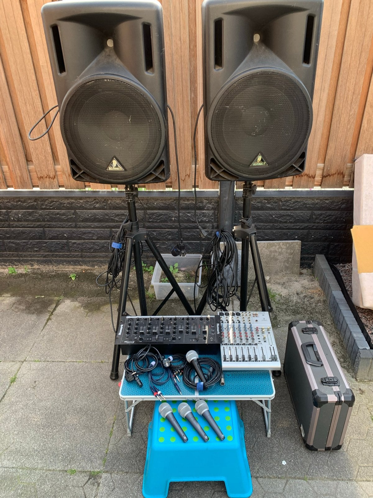 Complete Behringer PA-set met mixers en microfoons, Muziek en Instrumenten, Mengpanelen, Ophalen, Gebruikt, 10 tot 20 kanalen