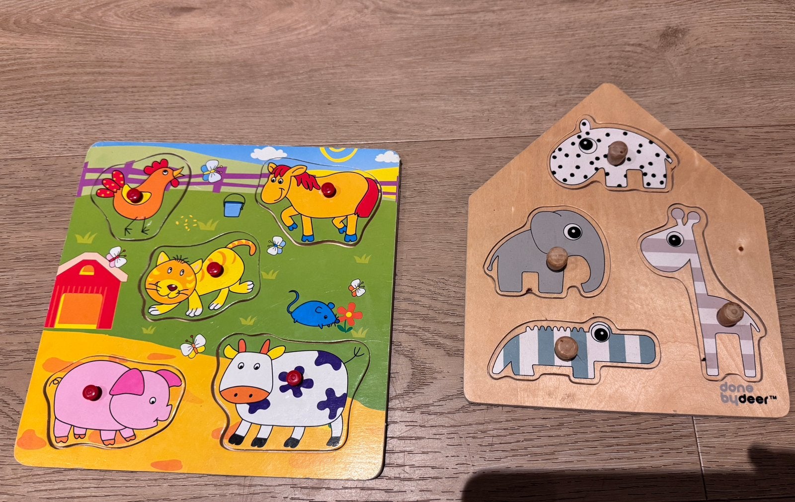 2 houten inlegpuzzels, done by deer, zo goed als nieuw, Ophalen of Verzenden, Minder dan 10 stukjes, Zo goed als nieuw, 6 maanden tot 2 jaar