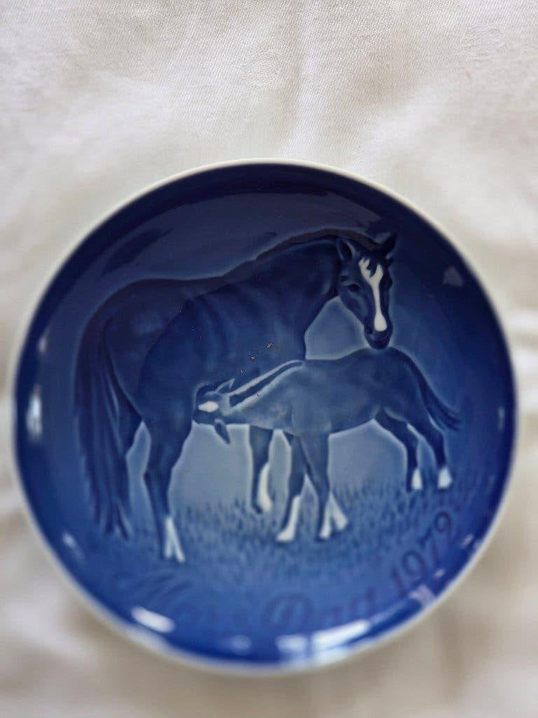 Delftsblauw wandbord B&G moederdag 1972, Merrie met veulen, Antiek en Kunst, Ophalen of Verzenden