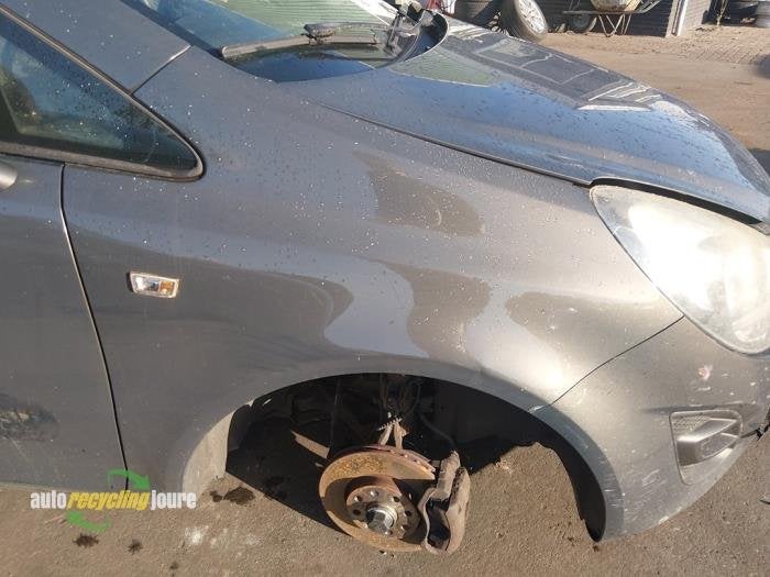 Scherm rechts-voor van een Opel Corsa (Z190), Gebruikt, -, -, Opel
