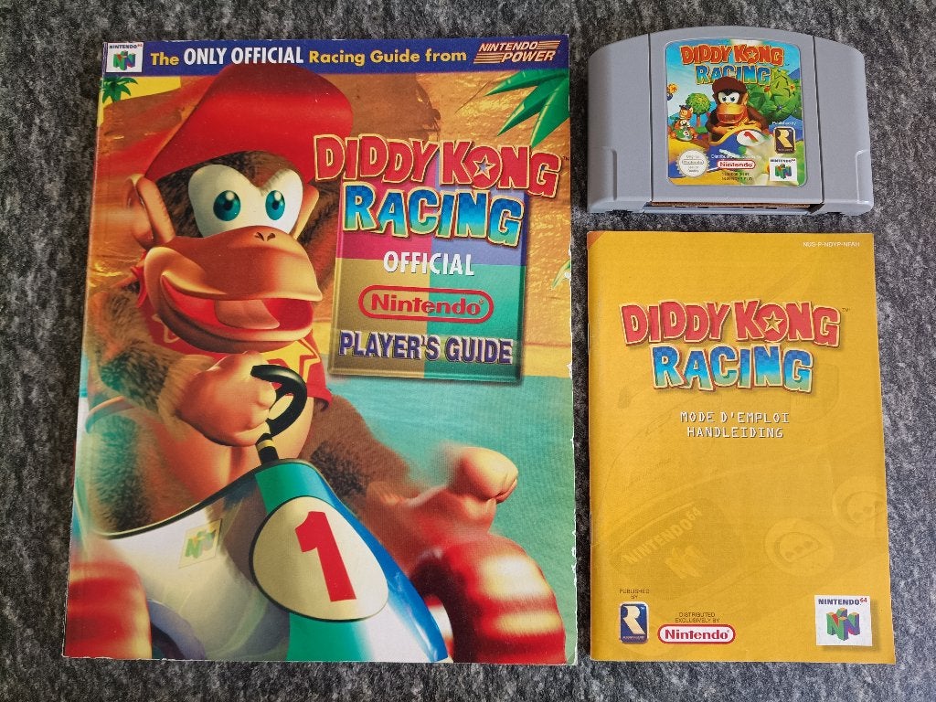 diddy kong racing met official player's guide en handleiding, Spelcomputers en Games, Racen en Vliegen, Ophalen of Verzenden, Zo goed als nieuw