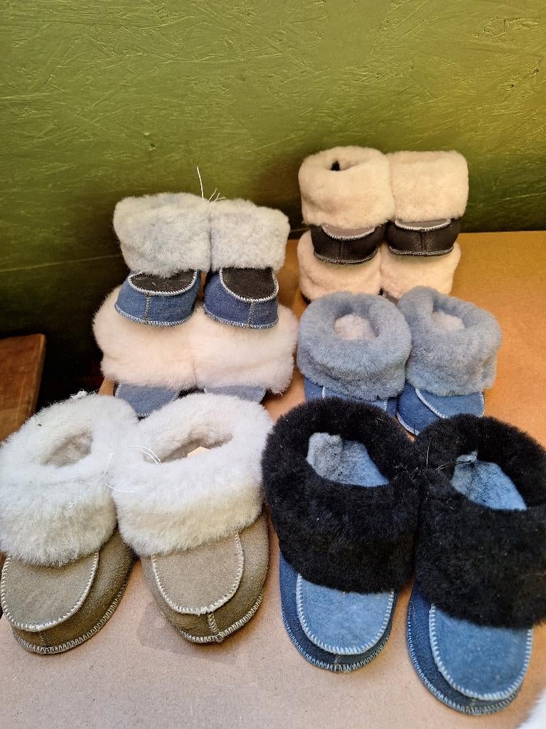 Leuke babyslofjes van schapenwol!, Ophalen of Verzenden, Nieuw, Jongetje of Meisje, Schoentjes