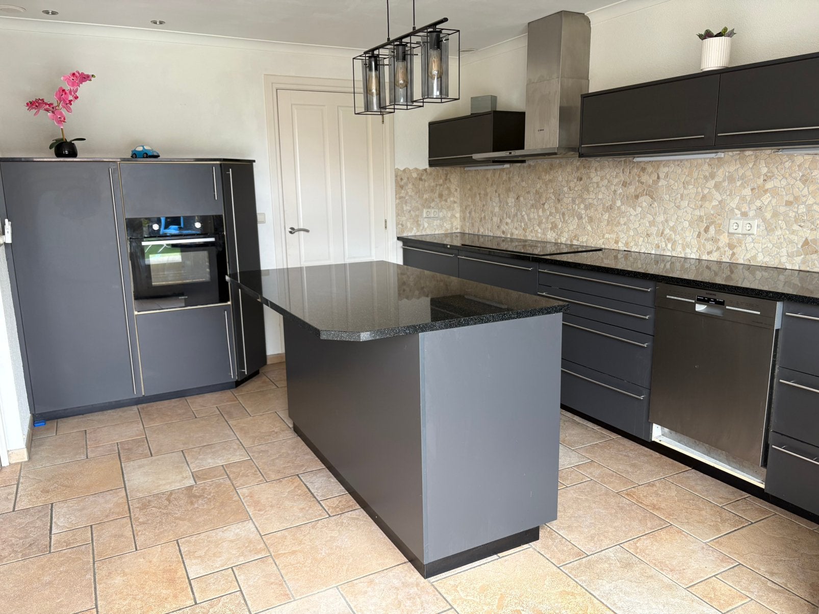 Complete keuken met natuursteen granieten blad, Ophalen, Gebruikt, Graniet of Steen, Hoekkeuken
