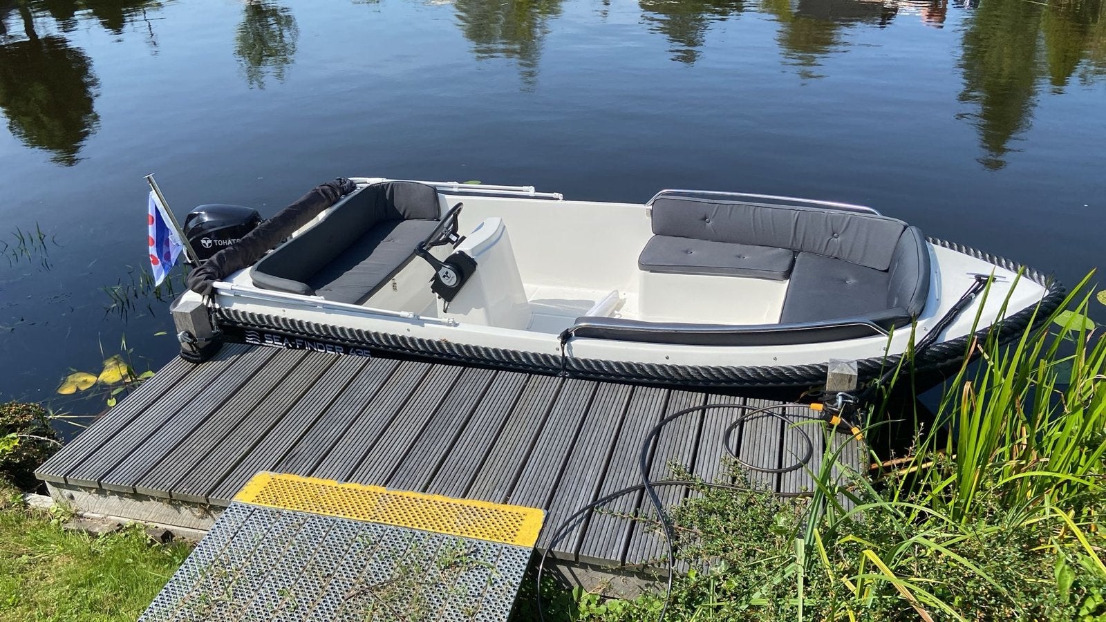 SeaFinder 435 met Tohatsu 9.8 PK - Zo goed als nieuw!, Ophalen, Zo goed als nieuw