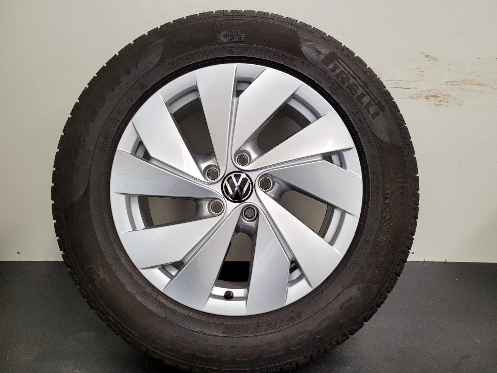 17 inch VW Tiguan velgen 215 65 17 winter ZGAN seat skoda