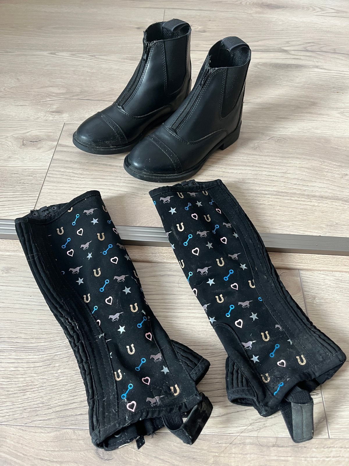 Jodhpurs maat 34 zgan en chaps, Dieren en Toebehoren, Ophalen of Verzenden, Zo goed als nieuw, Schoeisel