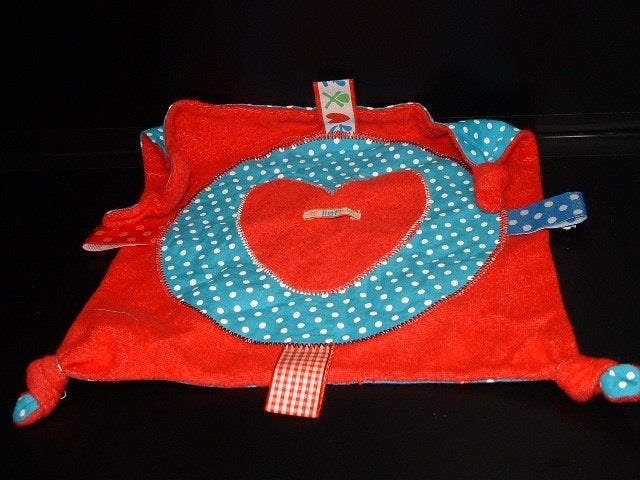 LIEF BABYWEAR & LIFESTYLE KNUFFELDOEKJE BADSTOF ROOD, Ophalen of Verzenden, Nieuw, Overige typen