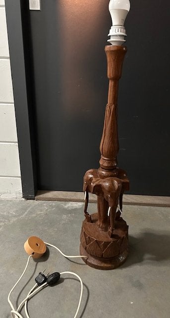 Lampenvoet met houtsnijwerk olifanten, Ophalen, Gebruikt, Hout, Minder dan 100 cm