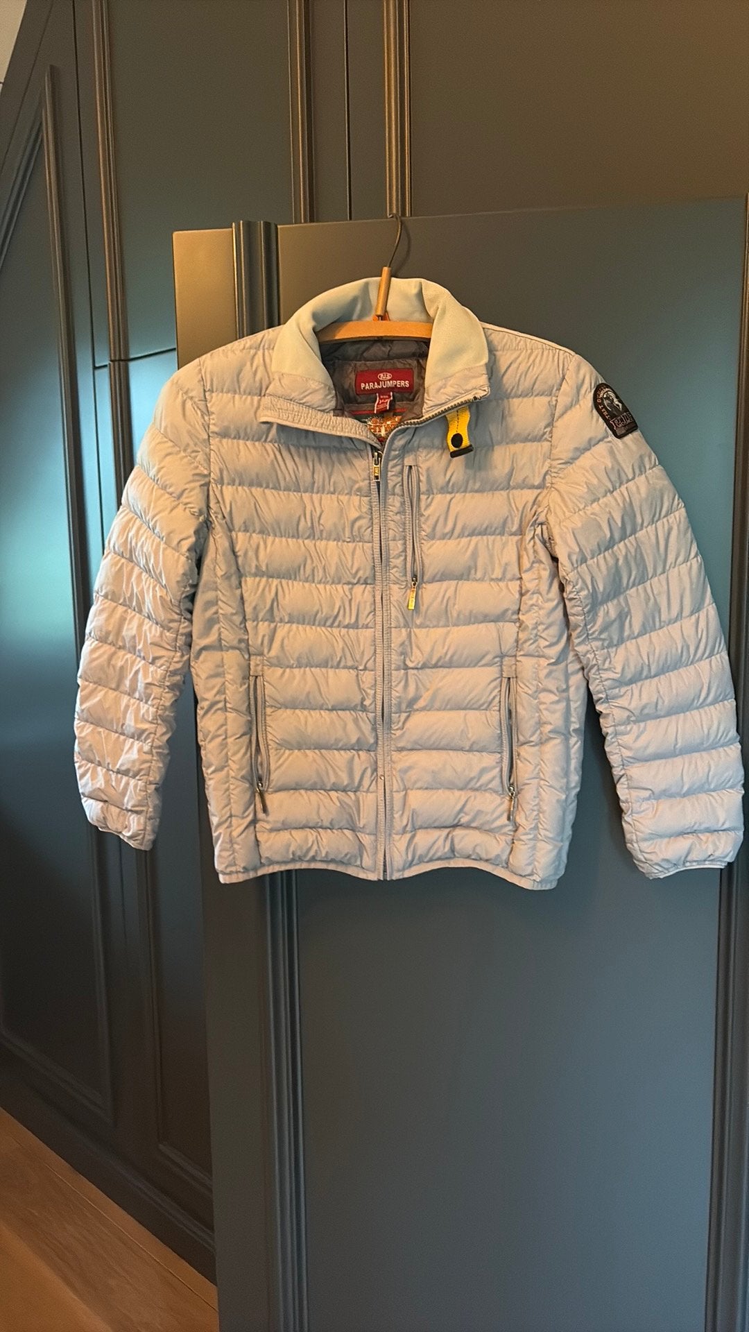 Parajumper jas Echt, Ophalen of Verzenden, Zo goed als nieuw, Maat 34 (XS) of kleiner, Grijs