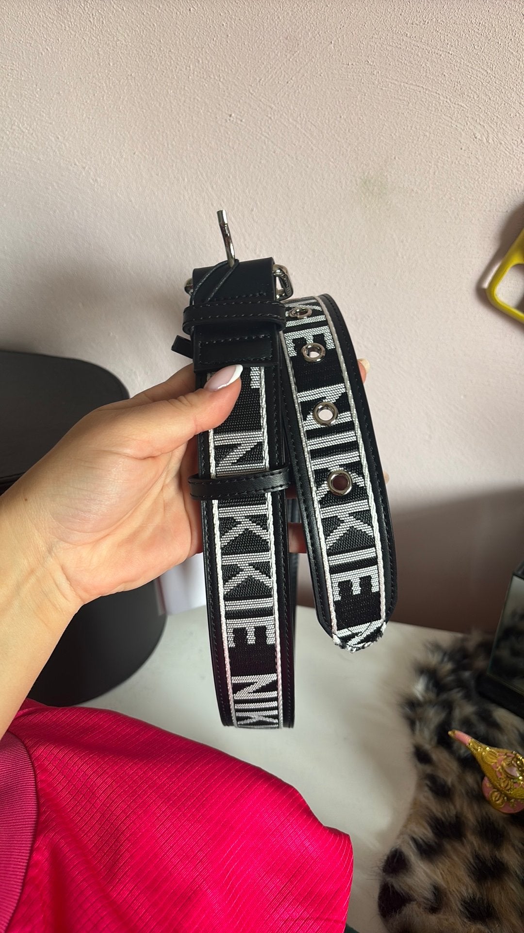 Nikkie riem, Ophalen of Verzenden, Nieuw, Zwart, 80 tot 90 cm