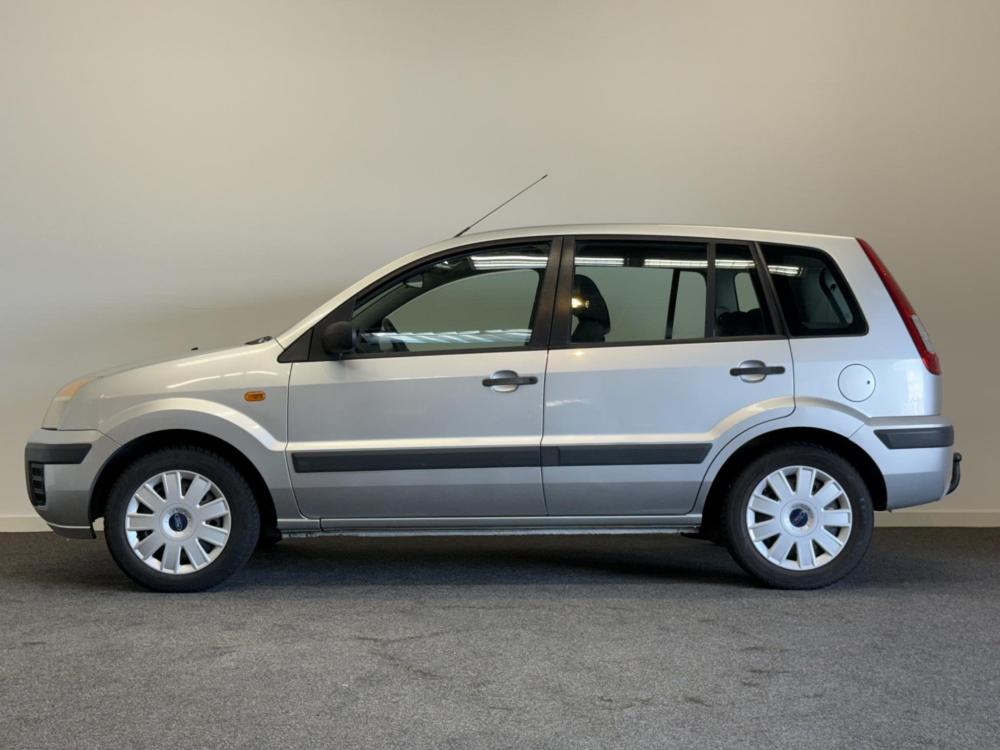 Ford Fusion 1.4-16V Champion NAP! Airco!, Auto's, Ford, Voorwielaandrijving, Gebruikt, 49 €/maand, Origineel Nederlands