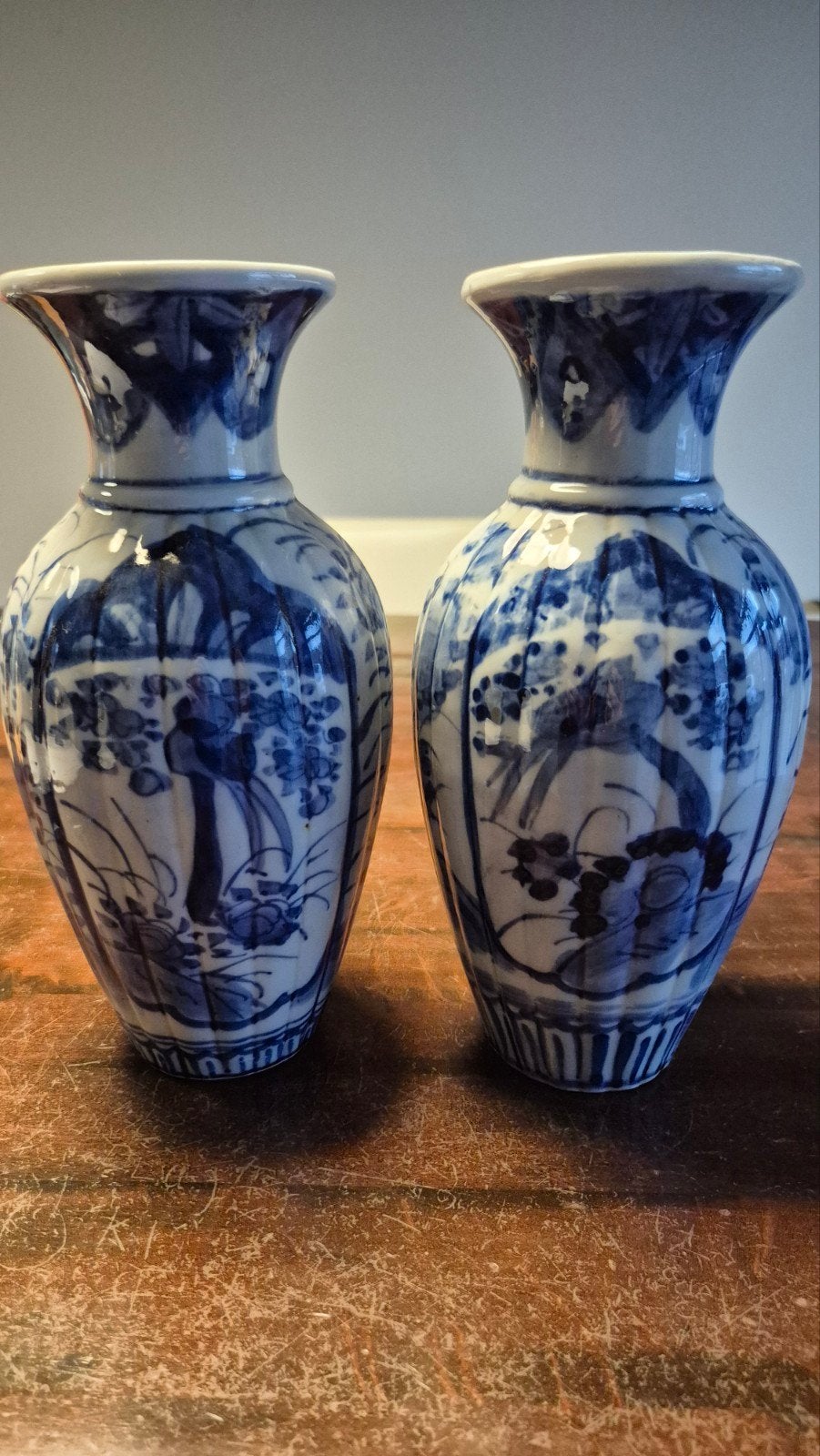 2 mooie handgeschilderde vintage vazen, Ophalen of Verzenden