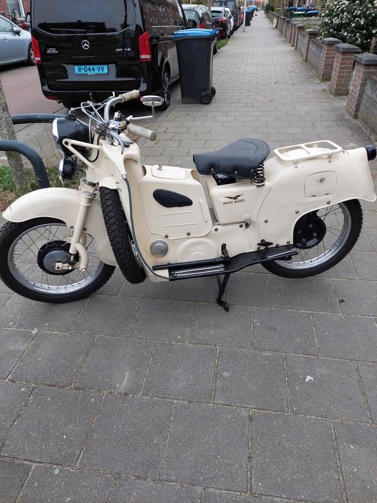 Unieke Moto Guzzi Galletto 192, Motoren, Motoren | Oldtimers, Scooter, Gebruikt, 11 kW of minder, Handgeschakeld