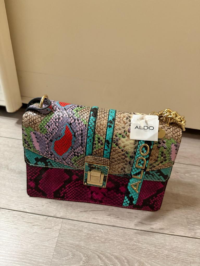 Aldo tas met slangenprint en gouden details, Sieraden, Tassen en Uiterlijk, Ophalen, Zo goed als nieuw, Overige kleuren, Schoudertasje