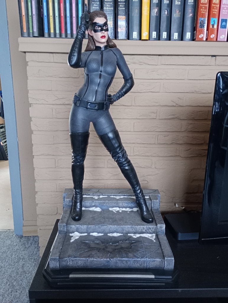 catwoman statue prime 1 schaal 1/3 batman, Verzamelen, Film en Tv, Ophalen of Verzenden, Zo goed als nieuw, Film, Beeldje, Replica of Model
