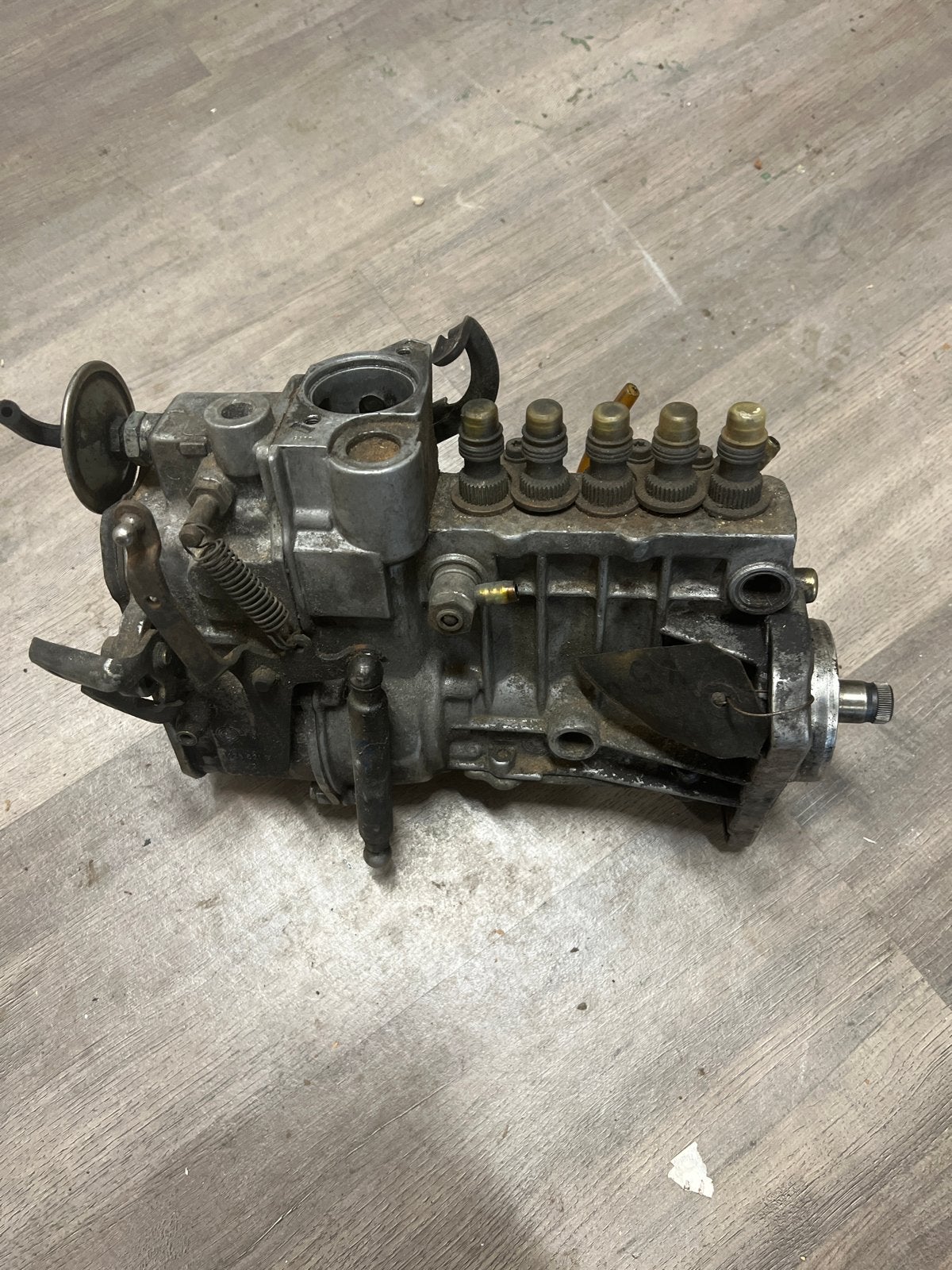 Mercedes 5 cilinder diesel injectiepomp Bosch, Auto-onderdelen, Ophalen of Verzenden, Gebruikt, Mercedes-Benz