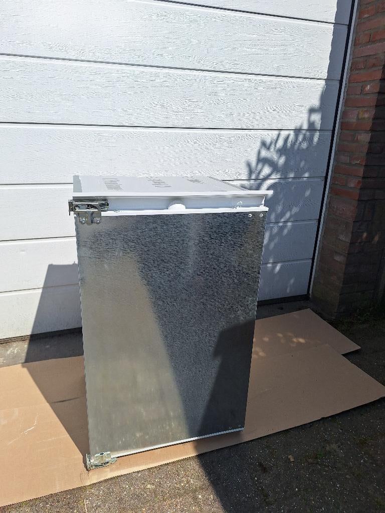 Siemens inbouwkoelkast, 100 tot 150 liter, Zo goed als nieuw, 45 tot 60 cm, Met vriesvak