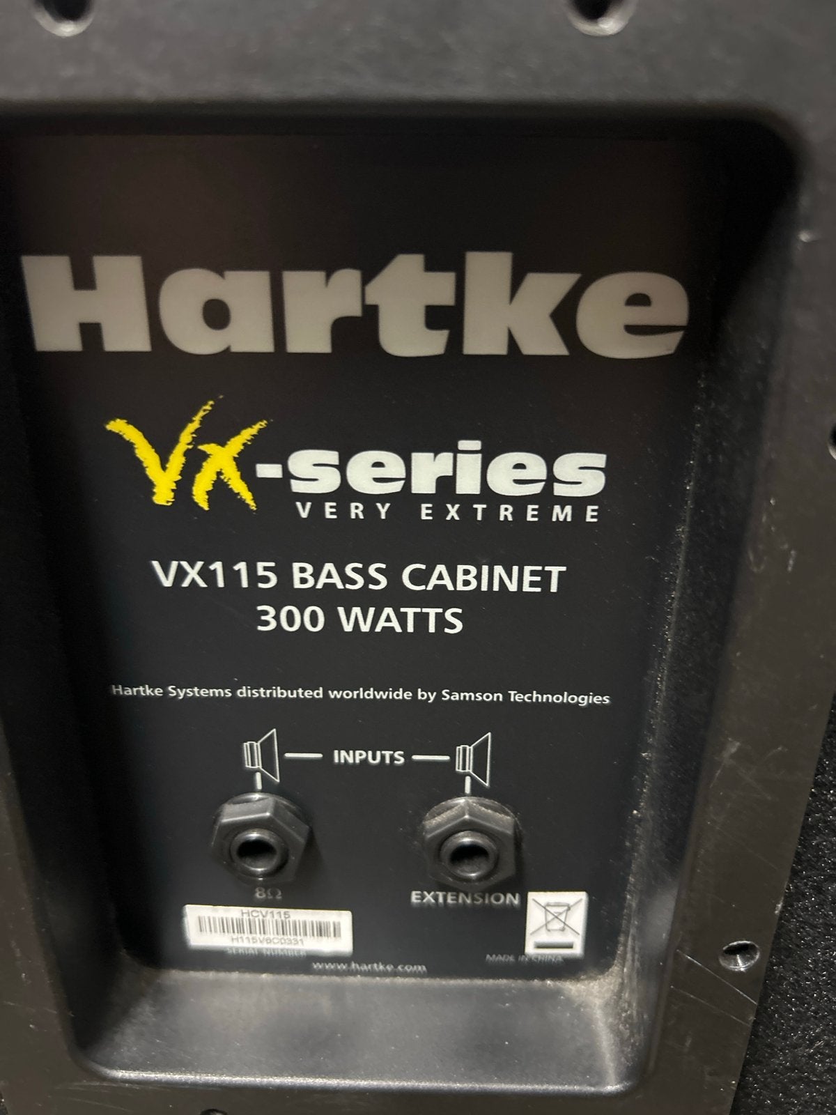 Hartke VX115 Basgitaar Speakerkast 300W op wieltjes, Hartke, Gebruikt, Ophalen of Verzenden, 100 watt of meer