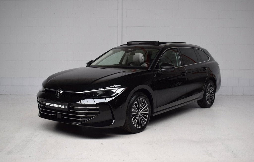 Volkswagen Passat Variant 1.5 eHybrid Elegance PANORAMADAK /, Adaptive Cruise Control, 4 cilinders, 150 pk, Zwart