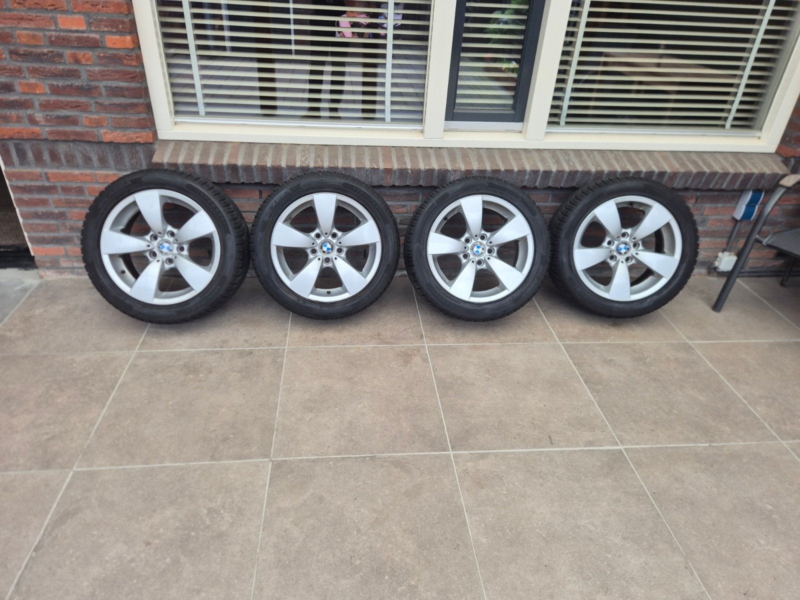 BMW 17 inch velgen met Lassa winterbanden 225/50R17, Auto-onderdelen, Banden en Velgen, Ophalen