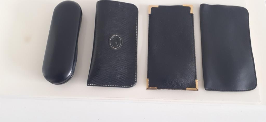 Diverse brillenkokers en etuis - Zwart/Donkerblauw, Ophalen of Verzenden, Zwart, Overige merken