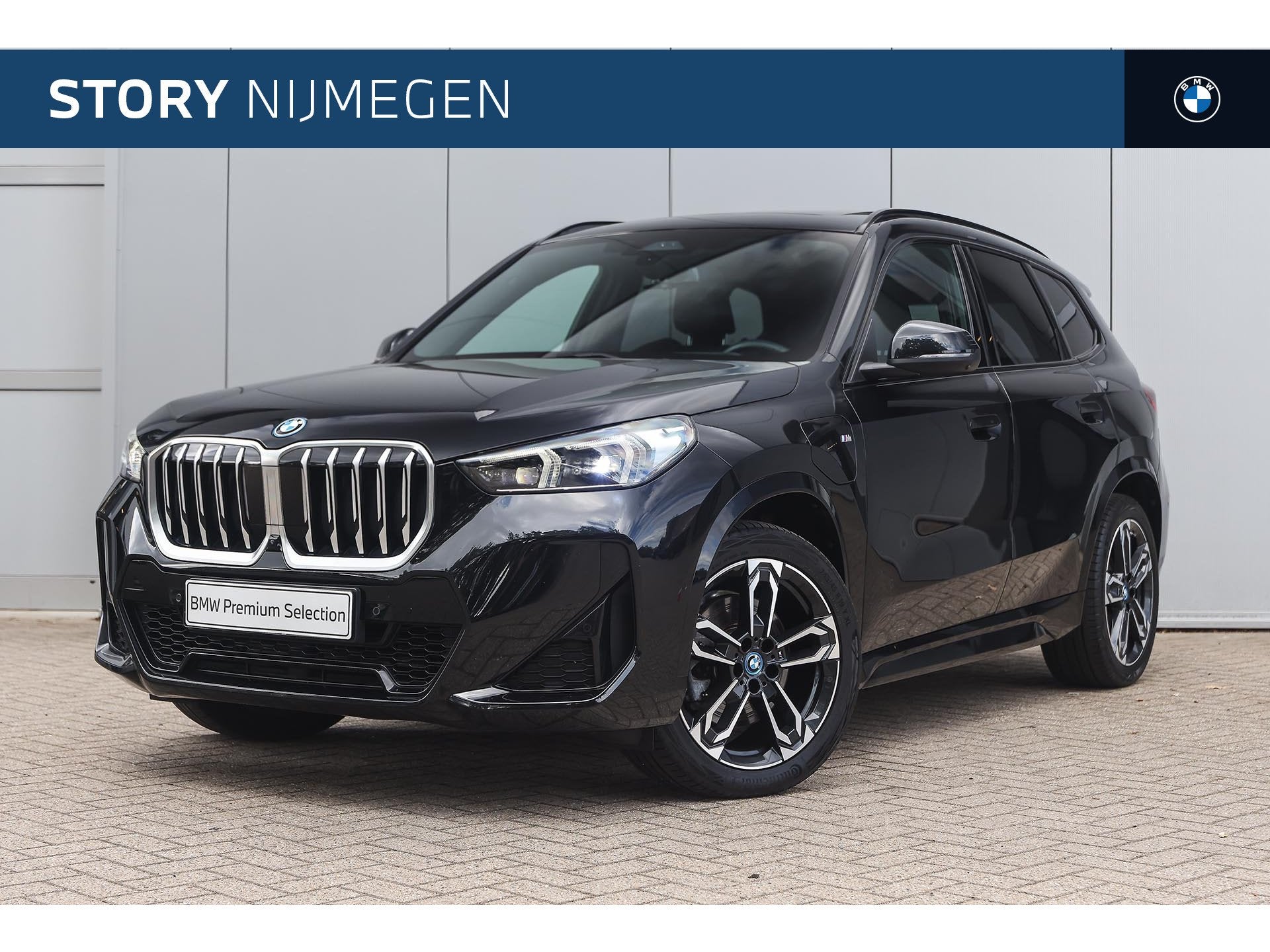 BMW X1 xDrive30e M Sport Automaat / Panoramadak / Sportstoel