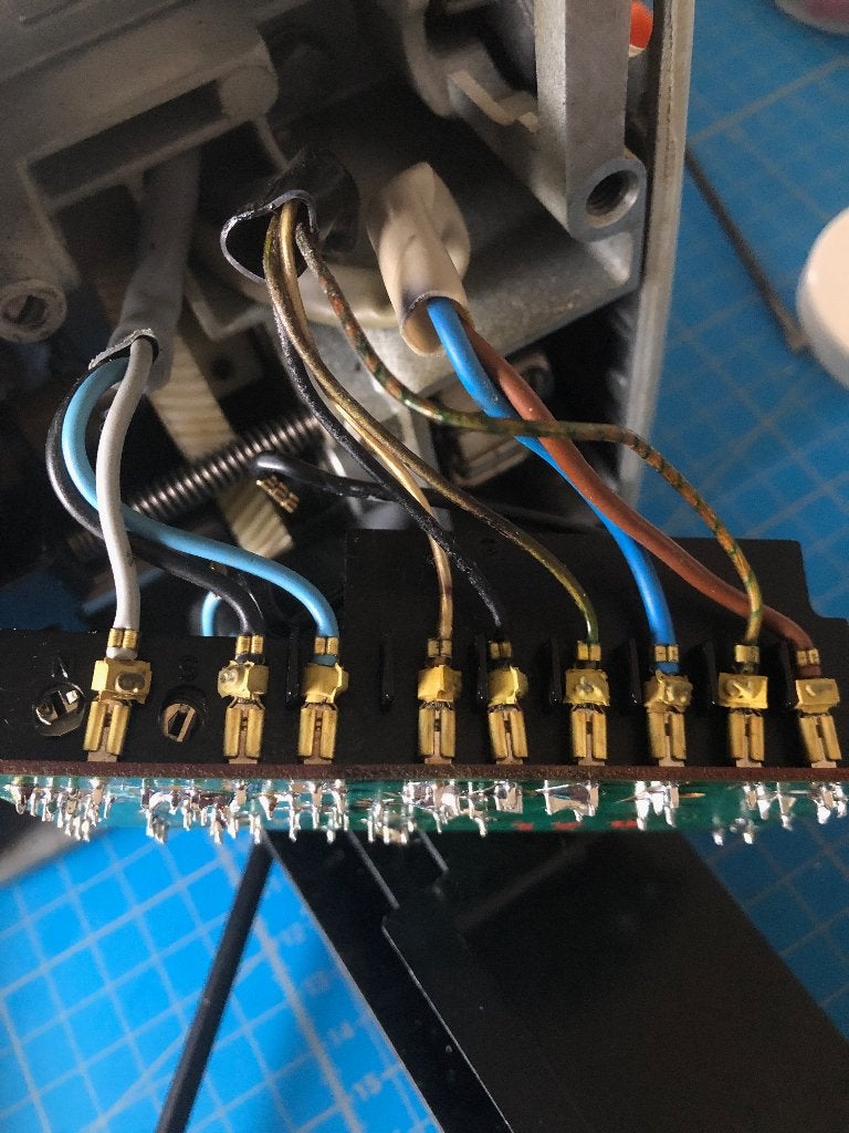 Printplaat naaimachine en voetpedaal reparatie, Ophalen of Verzenden, Gebruikt, Naaimachine, Overige merken