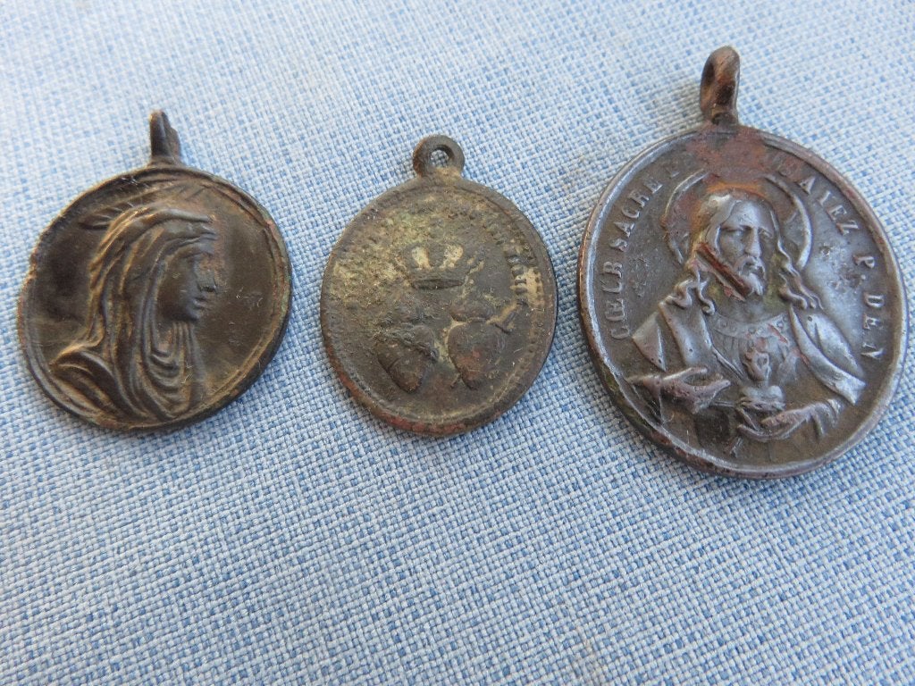 Religieuze hangers in brons en tin - 18e - 19e eeuw, Antiek en Kunst, Antiek | Religie, Ophalen of Verzenden