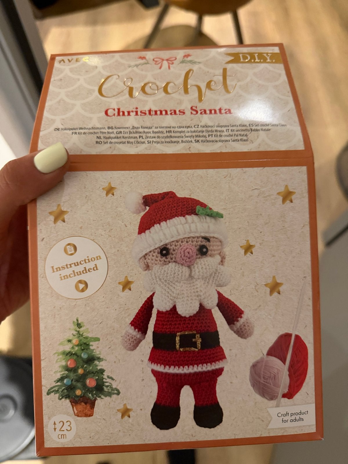 Haakset Action - Kerstman (DIY Crochet Christmas Santa), Hobby en Vrije tijd, Textiel, Meerkleurig, Ophalen of Verzenden, Zo goed als nieuw